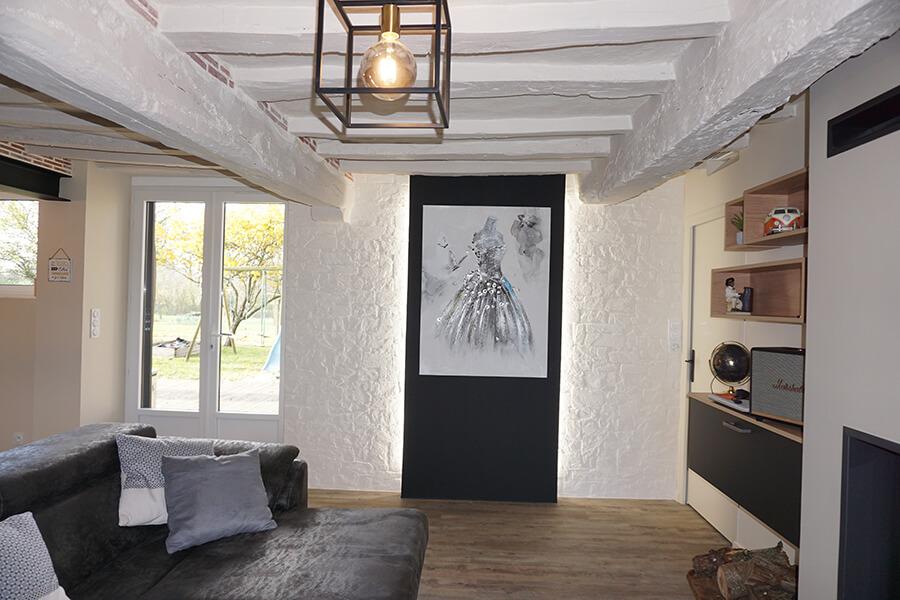 Application de peinture neutre à Yzernay par BT PEINTURE DECORATION